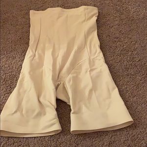 Naomi & Nicole Shape Wear